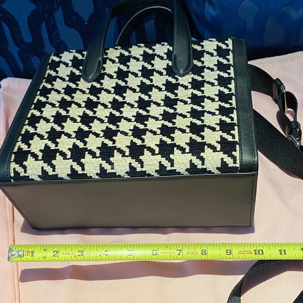 Kate Spade Black and Cream Houndstooth Tote - Picture 5 of 8